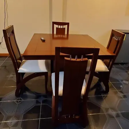 Departamento En Cuenca, 2 Habitaciones Y Parqueo Gratis Exterior foto