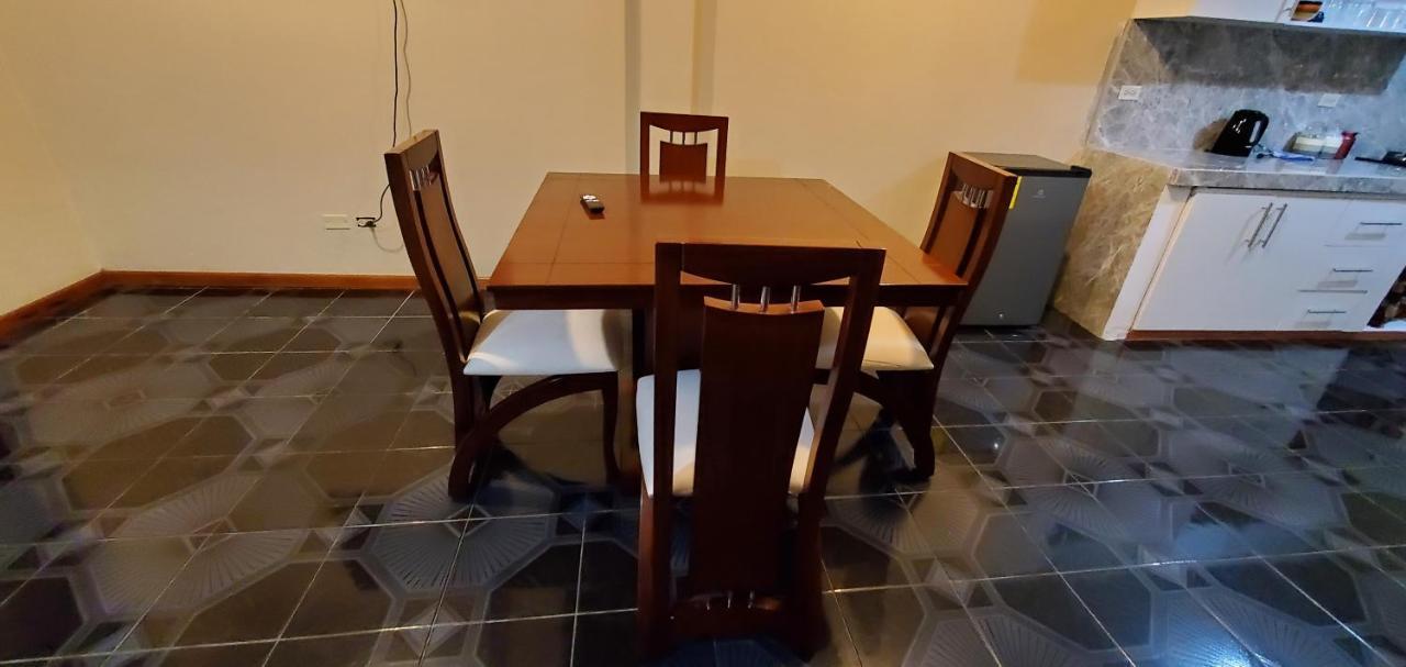 Departamento En Cuenca, 2 Y Parqueo Gratis Apartment Cuenca