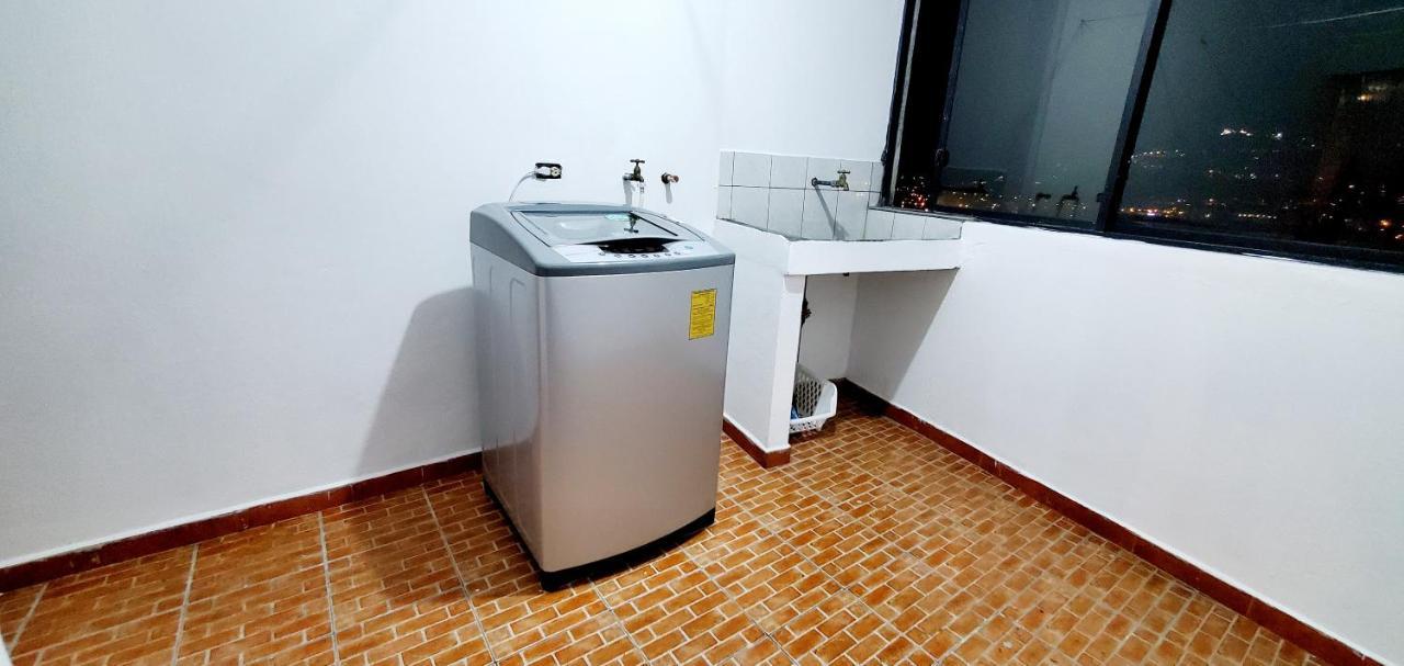 Apartment Departamento En Cuenca, 2 Y Parqueo Gratis